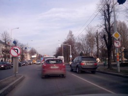 С ул. Невского убрали знаки, запрещающие повороты налево