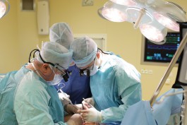 Калининградские кардиохирурги провели уникальную операцию на сердце 71-летнего мужчины