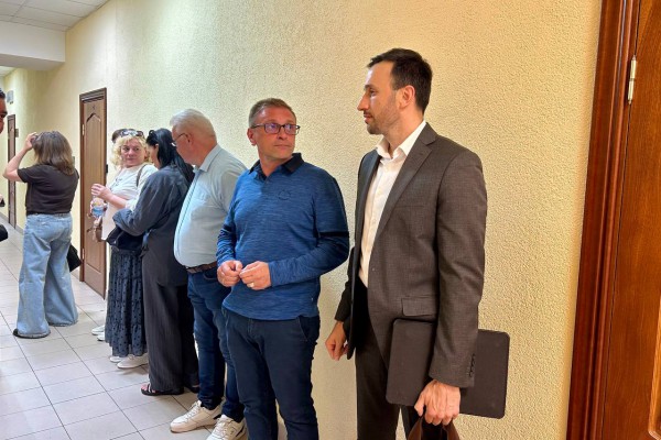 Суд решил не отстранять Анатолия Калину от должности директора «Куршской косы»