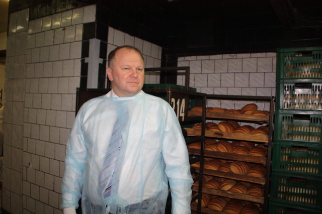 «Мучное не ем»: как Николай Цуканов цены на хлеб проверял (фото, видео)