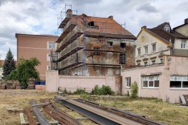 Собственник приступил к восстановлению Дома Наполеона в Правдинске  (фото)
