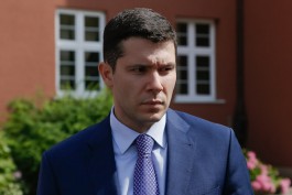 Алиханов назвал заявления Литвы про банки «красивым предлогом» для остановки калининградского транзита 