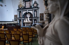 «Княжеский склеп»: в Кафедральном соборе открыли для посещения заалтарное пространство (фото)