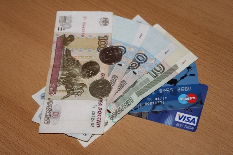 Россияне ежедневно несут в банки более 5 миллиардов рублей