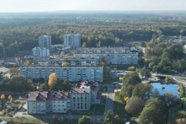 &laquo;Не паникуйте&raquo;: власти предупреждают о зелёных лужах в микрорайоне Космодемьянского