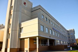 Задержанного врача перинатального центра в Калининграде поместили под домашний арест
