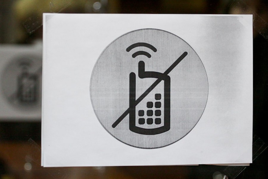 Власти Гданьска хотят ввести запрет на разговоры по мобильному телефону в общественном транспорте