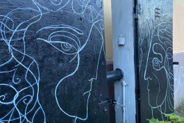 Власти планируют ухаживать за «народными» муралами в Калининграде