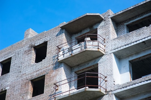Власти разрешили построить четыре жилых дома на улице Окской в Калининграде