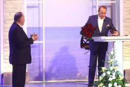 Цуканов наградил Александра Маслякова орденом за заслуги перед Калининградской областью