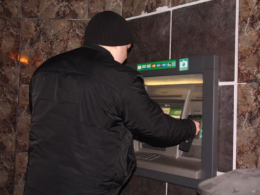 Из-за отключения электроэнергии в Калининграде прекратили работу 20 банкоматов Сбербанка