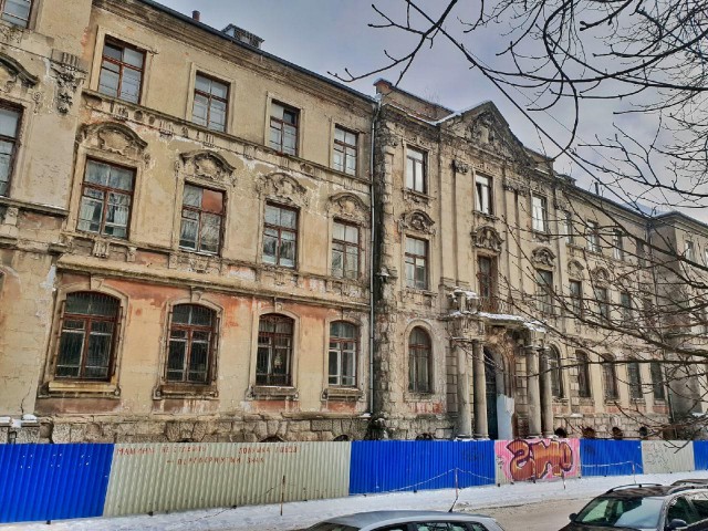 В Калининграде подготовили проект ремонта старинного здания банка на улице Тюленина