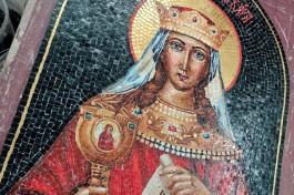 Для кирхи Святой Барбары в Храброво изготовили мозаичную икону мученицы Варвары