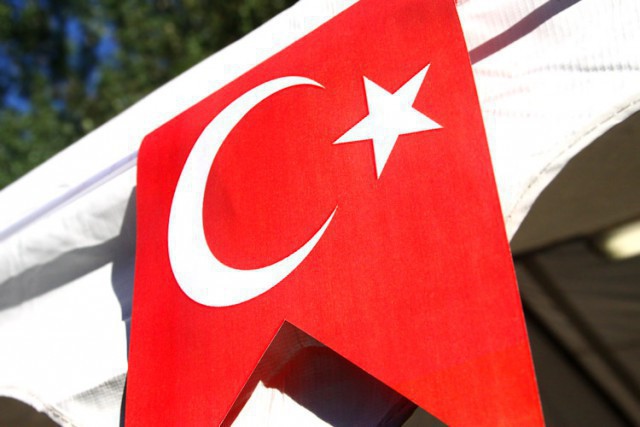Россия и Турция подписали документ о снятии ограничений в торговле