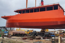В Калининграде спустили на воду катамаран, названный в честь известного океанолога Вадима Паки