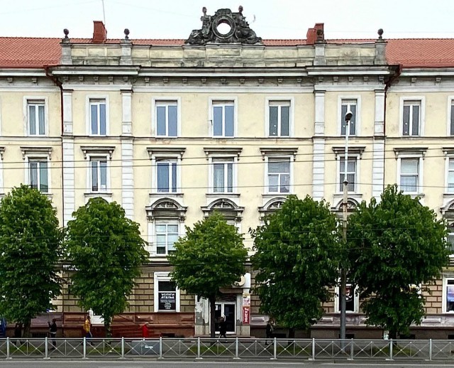 На Ленинском проспекте в Калининграде отремонтируют фасад исторического дома