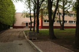 В Калининграде начали разбирать детский сад в Малом переулке