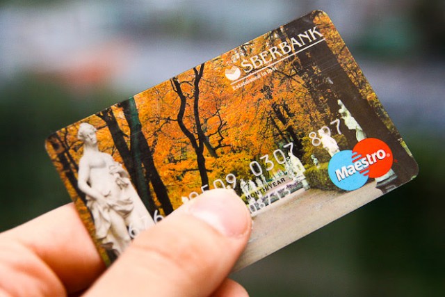 В 2021 году калининградцы оформили более 35 тысяч кредитных карт Сбера