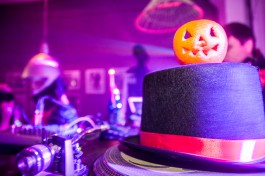 «Хэллоуин, кинофестиваль и ночь искусств»: как провести ноябрьские праздники