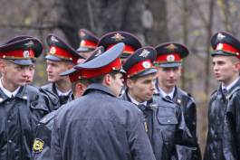 Российским полицейским запретили критиковать власть и чиновников