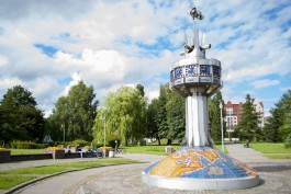 В Калининграде ищут подрядчика для ремонта памятника «Часовые пояса» на Нижнем озере
