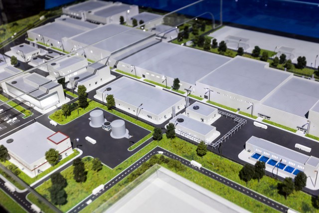 Опытную эксплуатацию гигафабрики под Неманом начнут 15 декабря