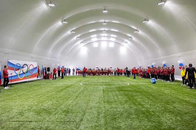 На стадионе «Пионер» в Калининграде открыли футбольный манеж
