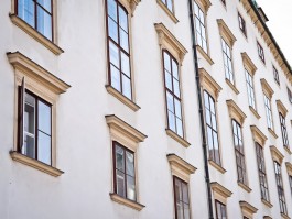 Сотруднику полиции Балтийска незаконно выдали двухкомнатную квартиру