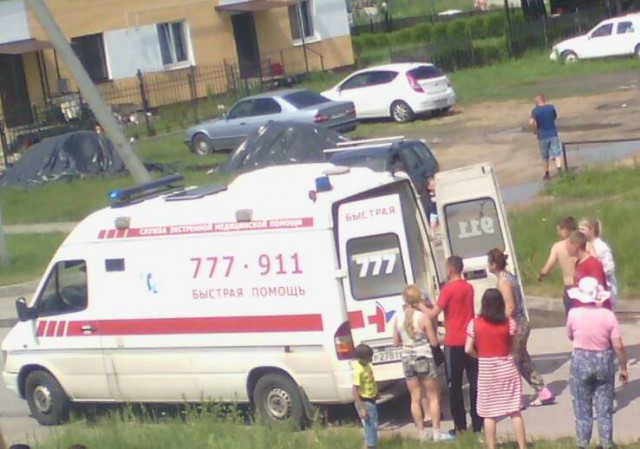Очевидцы: В Луговом женщина за рулём «Мазды» сбила ребёнка