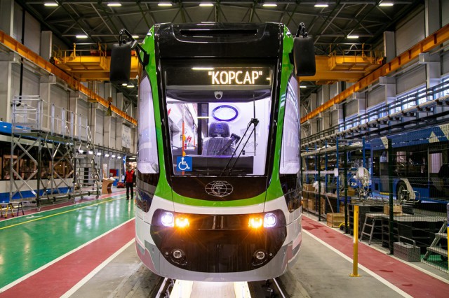 Новый трамвай «Корсар» доставят в Калининград паромом после 15 декабря