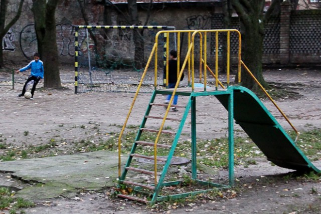 Цуканов: В Балтрайоне стоят убиенные спортивные площадки