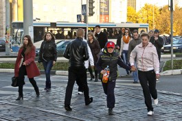 Пешеходов, нарушающих ПДД при ребёнке, предложили штрафовать на тысячу рублей