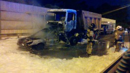 В Гурьевском округе погибли три человека при столкновении грузовика и легкового «Пежо» (видео)