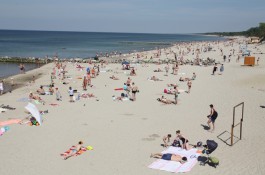 «Аномайская жара»: пляжный сезон в Калининградской области начался раньше обычного (фото, видео)