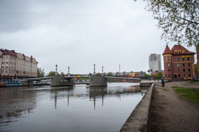 В ночь на понедельник в Калининграде разведут два моста