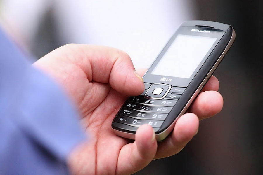 Россияне отправили в новогоднюю ночь более 600 млн SMS-сообщений