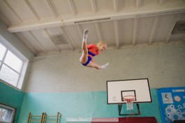 «Выше головы»: в первенстве по прыжкам на батуте выступили 34 калининградца (фото)