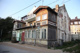 В центре Зеленоградска отремонтируют два довоенных дома, которые хотели снести 