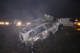 На трассе Калининград — Черняховск загорелись две машины: погибли трое мужчин (фото)