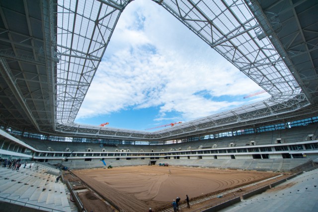 «Прощание с водой и слабенькой командой»: как Мутко калининградский стадион осматривал (фото)