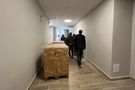 Беспрозванных поручил ускорить поставки медоборудования для поликлиники на улице Расковой в Калининграде