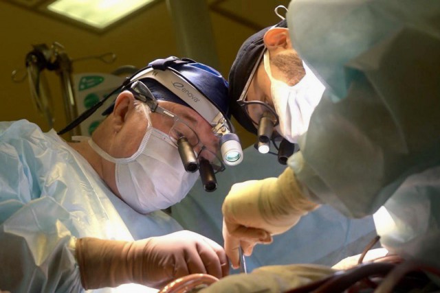 Калининградские кардиохирурги спасли семидневного младенца