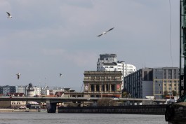 В День Победы в Калининграде будет курсировать паром с историческими знамёнами и оркестром