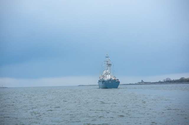 Материалы для нового инфекционного центра в Калининграде доставляют корабли Балтфлота