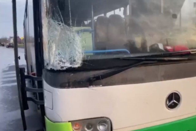 В Гурьевске автобус насмерть сбил 62-летнюю женщину (видео)