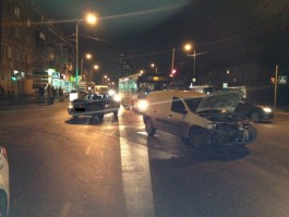 На ул. Гагарина в Калининграде столкнулись «Рено» и «Тойота»: двое пострадавших