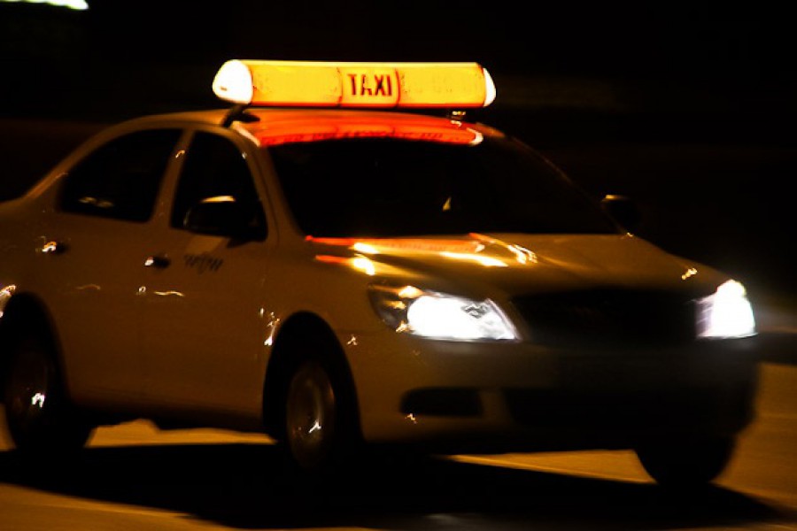 Полиция задержала в Калининграде пятерых пассажиров такси с героином