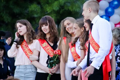 Социологи: Желание выпускников поступать в вузы зависит от доходов семьи