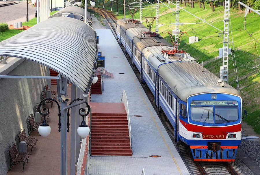 КЖД переходит на летнее расписание движения пригородных поездов
