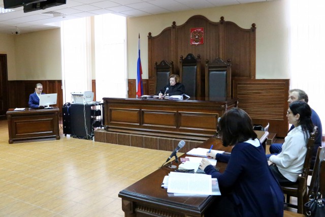 Суд продлил домашний арест бывшему руководителю роддома №4 в Калининграде 